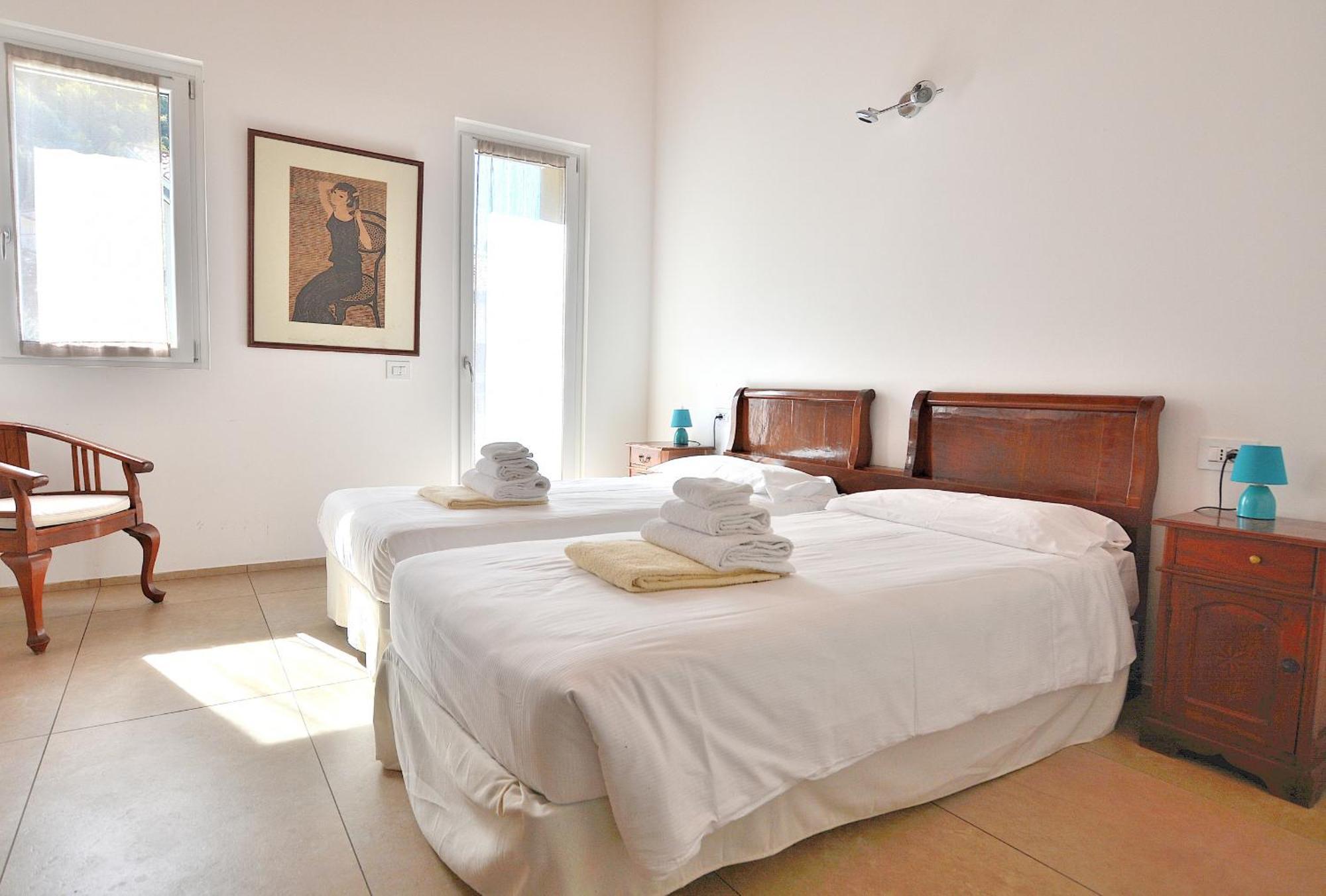 South Apartment With Pool Torri Del Benaco Buitenkant foto