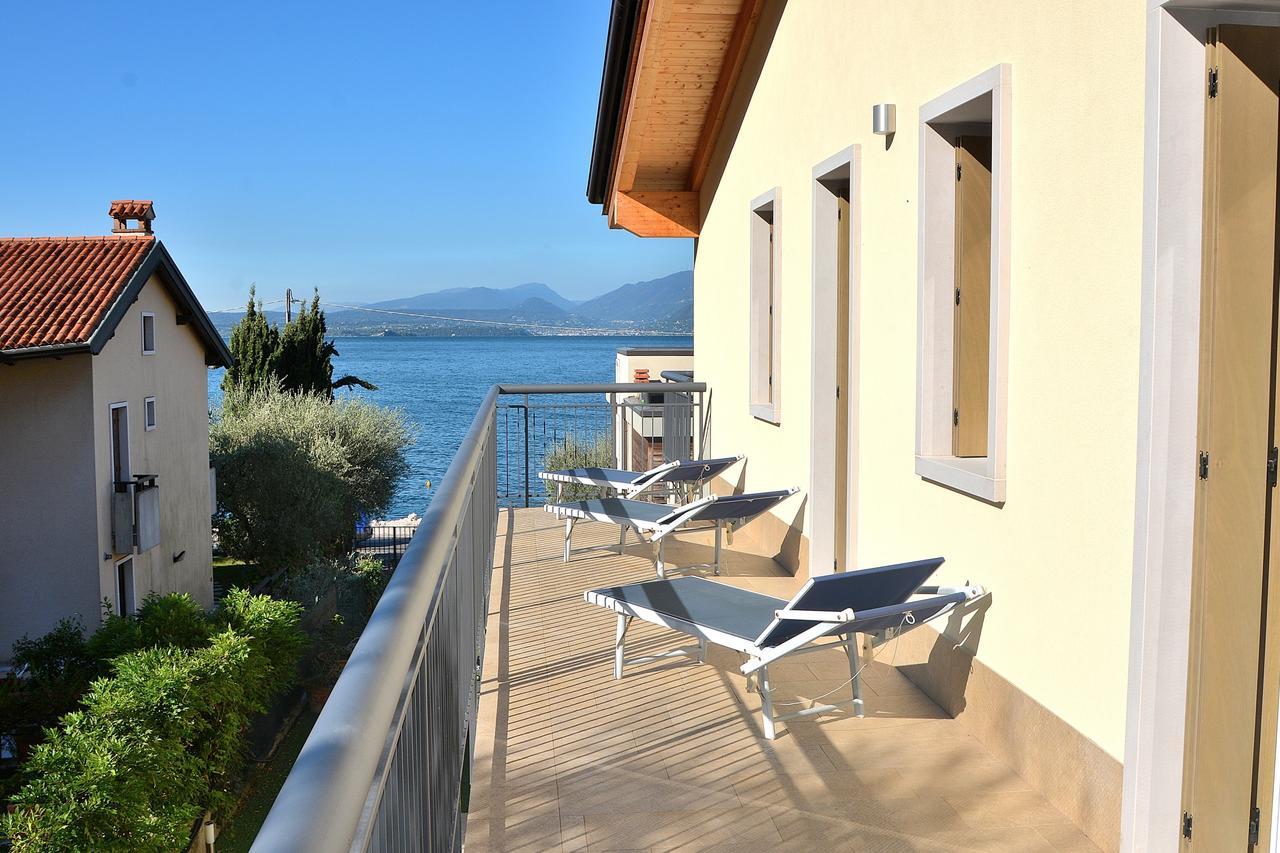 South Apartment With Pool Torri Del Benaco Buitenkant foto